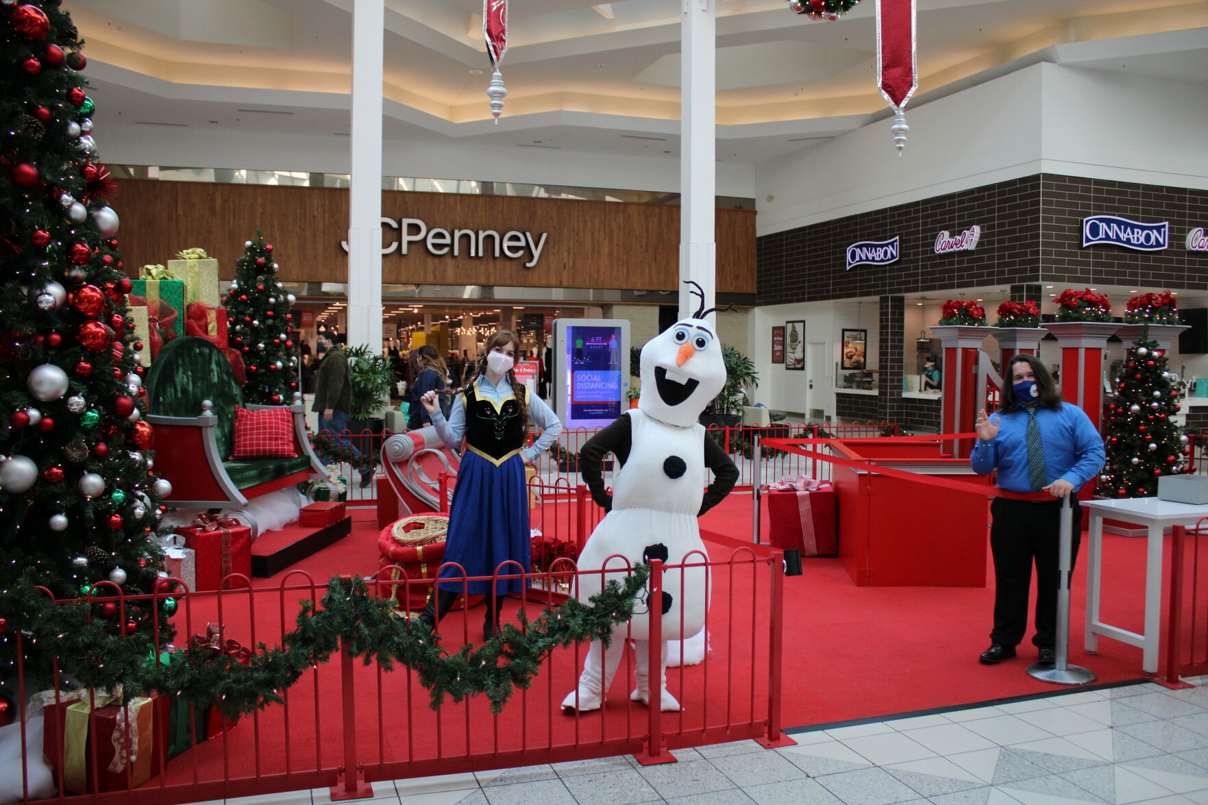 Early holiday fun at Great Northern Mall